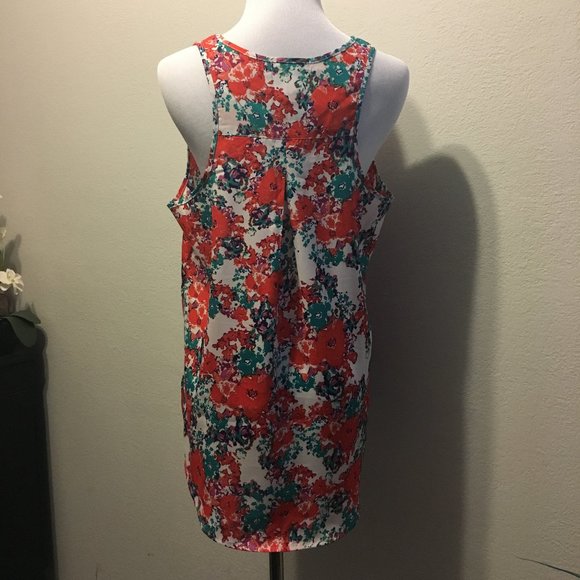Floral Tank - Picture 5 of 6